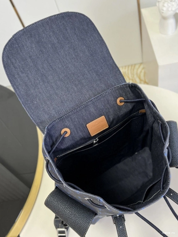 LOUIS MM VUITTON CHRISTOPHER 0822
